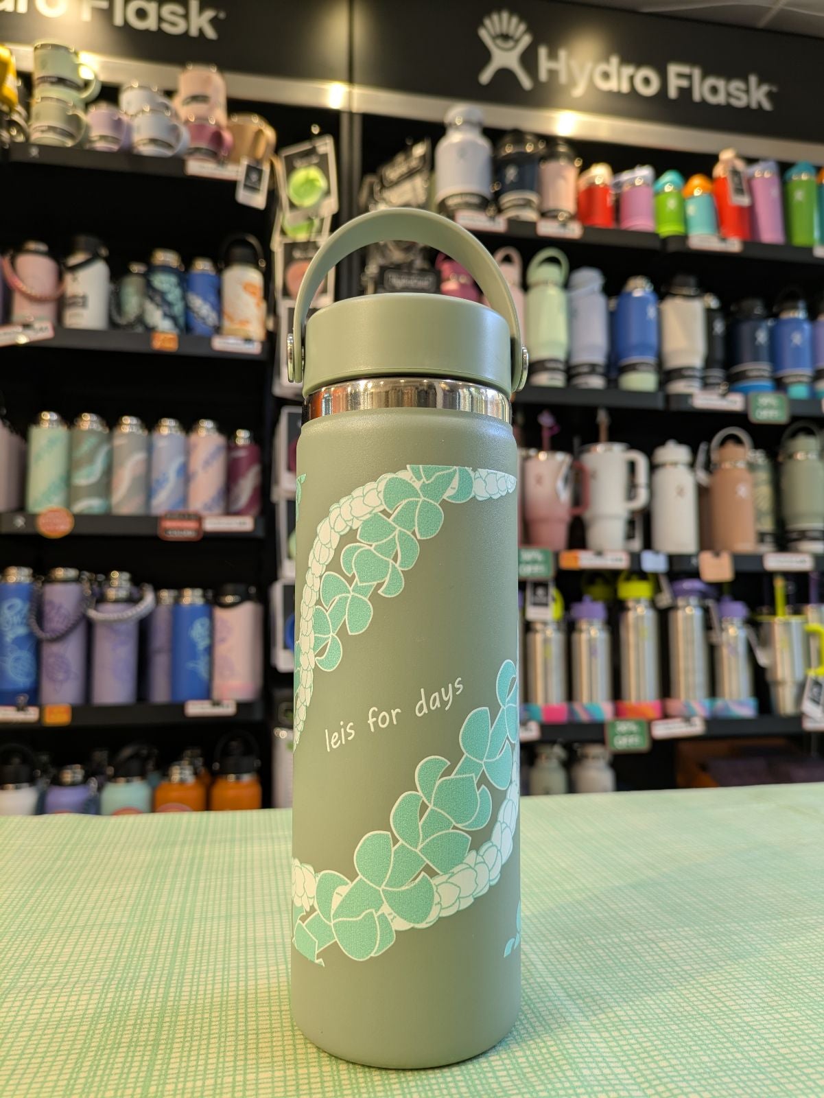 【日本未発売色】Hydro Flask 24oz Glimmer Blue 日本未発売色】Hydro Flask 24oz Glimmer Blue Hydro Flask - 21 oz