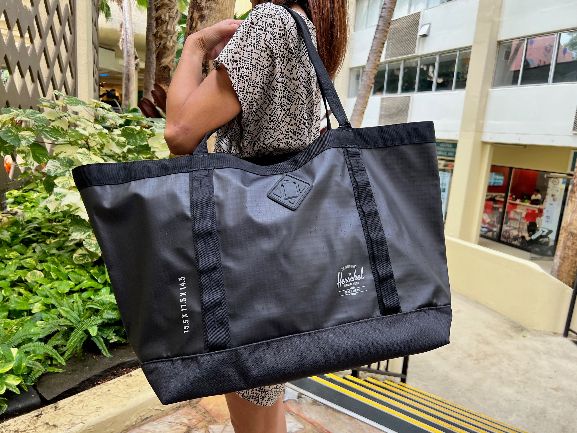 【超豪華】存在感放つパールバッグ Thirteen Daybag - BACKPACK - ABLE CARRY エイブルキャリー